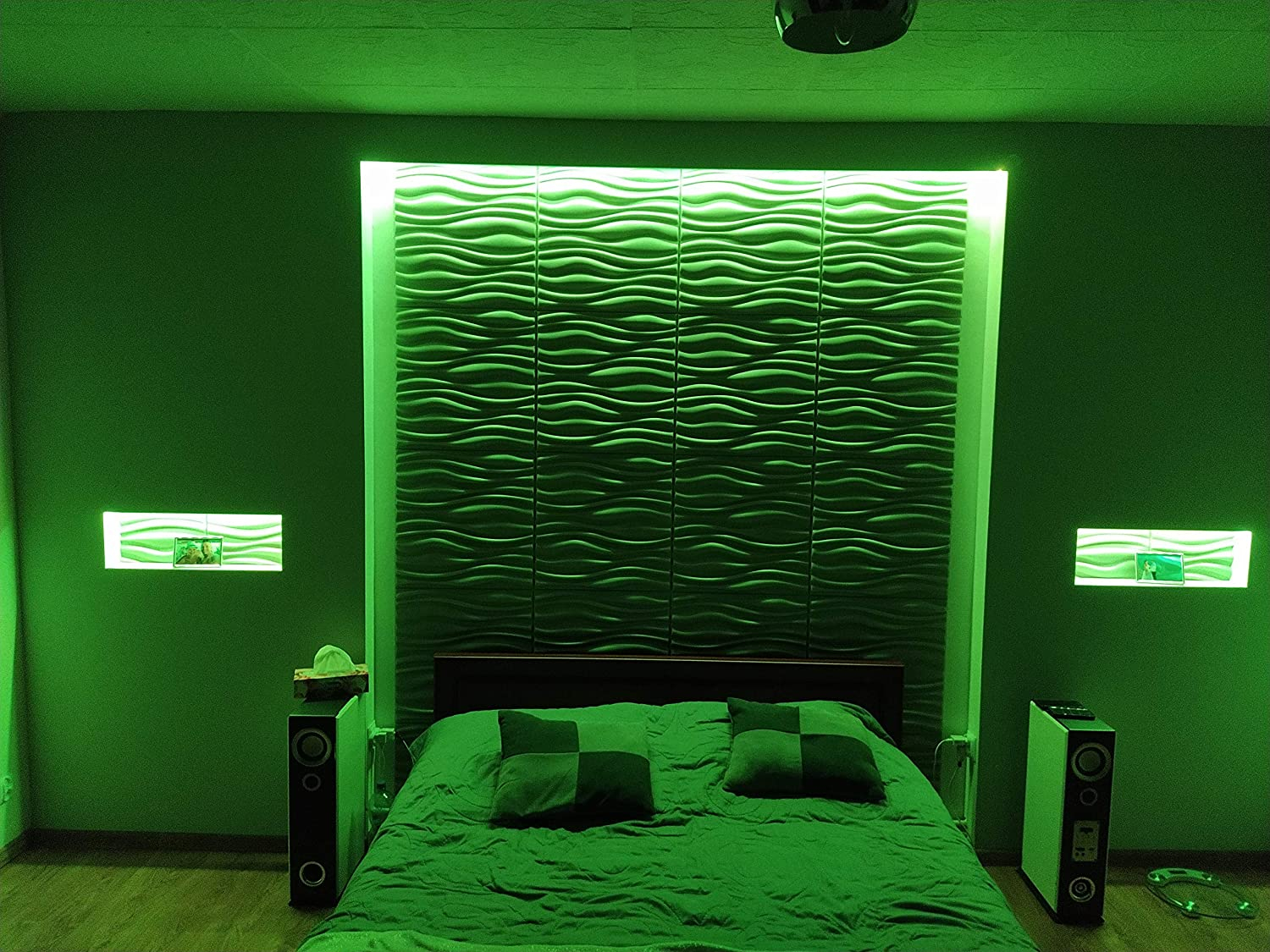 green-led-design-wallart