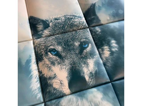 Farkas falikép műbőr falpanelekből