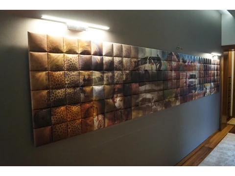 Egyedi nyomtatott műbőr falikép 425x75cm méretben