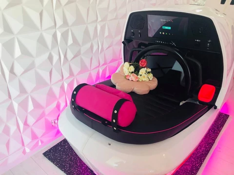 Diament falpanelek díszítik a szolnoki InfraSlimX szalont