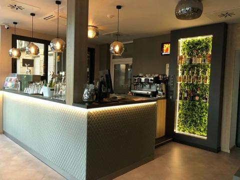 Green Designers növényfal a Hét Vezér Apartmanhotelben