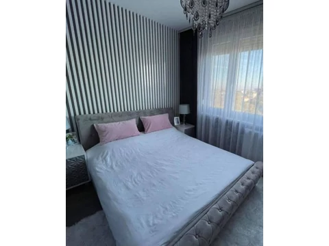 Lamella falpanelek Major-Kálai Orsolya tervezésében, mint hálószoba dekoráció.