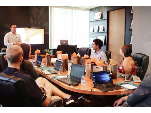 Jooble: Álláskeresés 2025-ben – így találsz gyorsabban, tárgyalsz okosabban