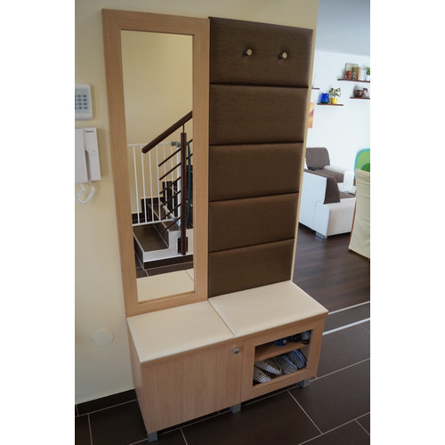 Előszobafal-48 modern műbőr falpanelekből