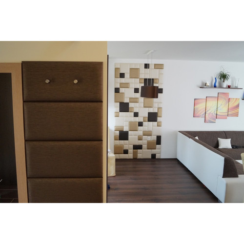 Előszobafal-48 modern műbőr falpanelekből