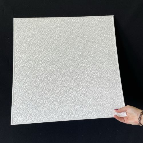 Dráva polisztirol festhető fehér design álmennyezeti lap (50x50cm)