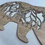 Kép 5/12 - Fali dekoráció, medve minta 100x50 cm, 3 mm HDF - sonoma tölgy, lézerrel vágott