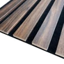 Kép 6/14 - Lamella falpanel, antikolt dió, fekete filc alappal, Budapest, 100x280cm
