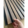 Kép 11/14 - Lamella falpanel, antikolt dió, fekete filc alappal, Budapest, 100x280cm