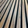 Kép 12/14 - Lamella falpanel, antikolt dió, fekete filc alappal, Budapest, 100x280cm